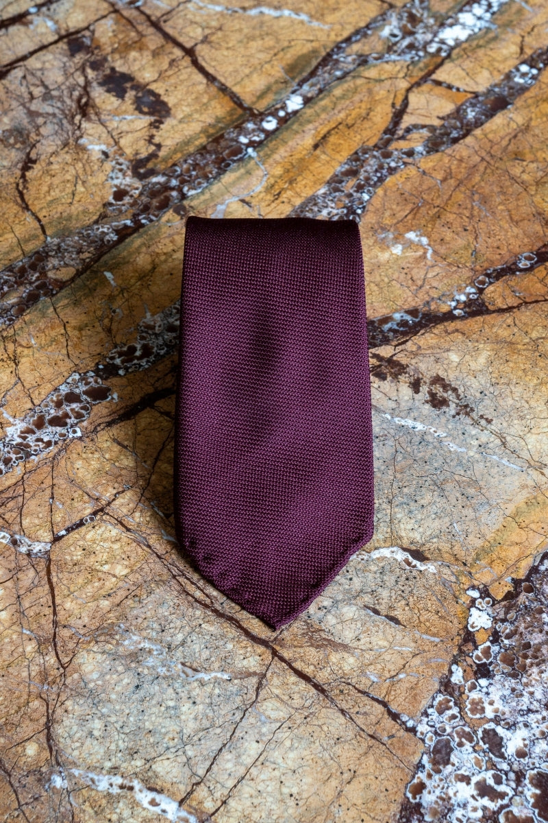 Bordowy Krawat z Grenadyny (Fina)