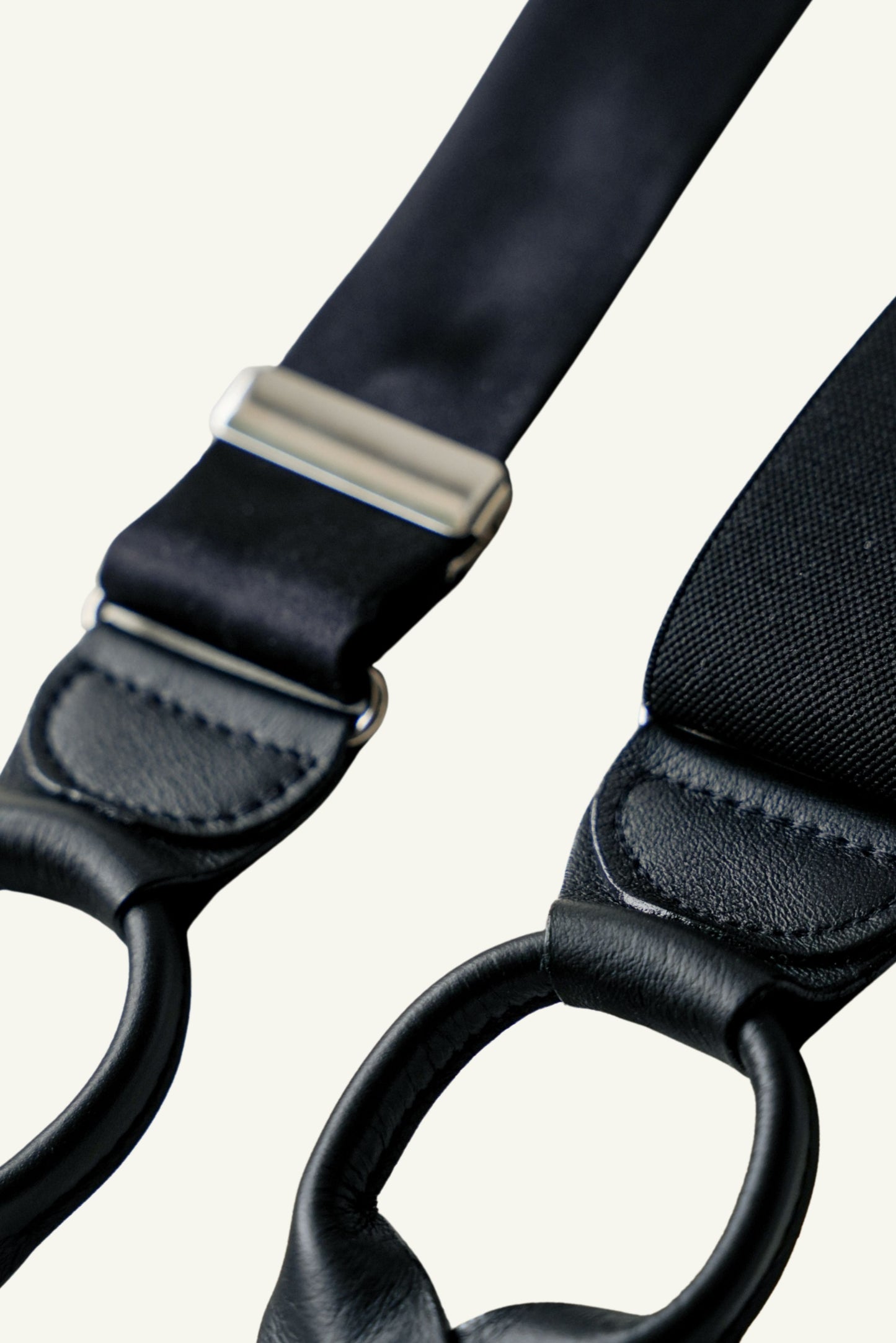 Czarne Szelki z Jedwabiu