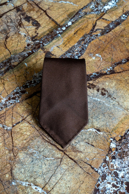 Jasnobrązowy Krawat z Grenadyny (Fina)