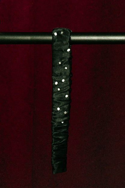 Czarny pas z perłami i kamieniami naturalnymi